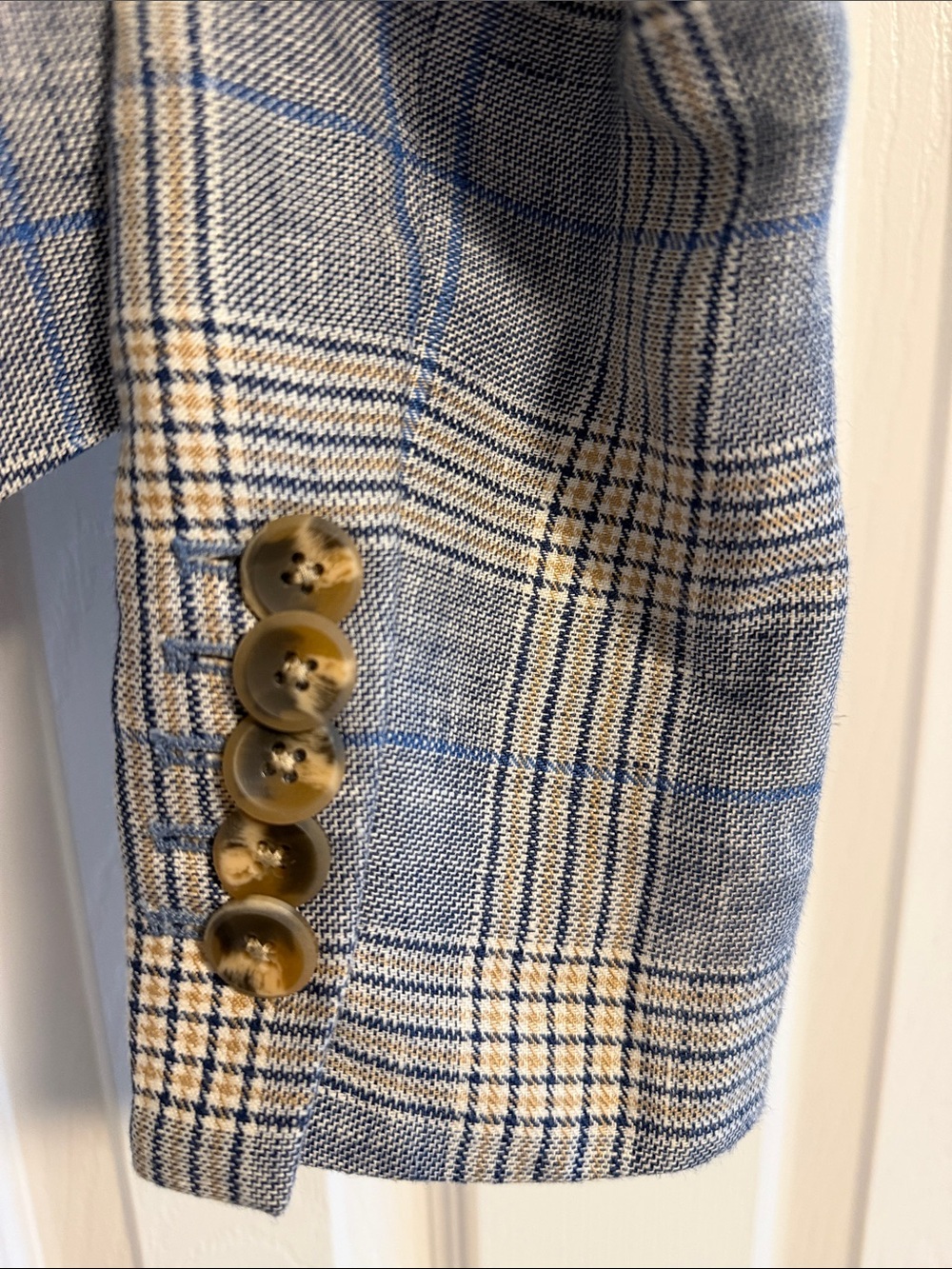 Veronica Beard Cropped Linen Blazer Blue White Tan Plaid Size 4 | Shoulder Pads - Picture 5 of 7